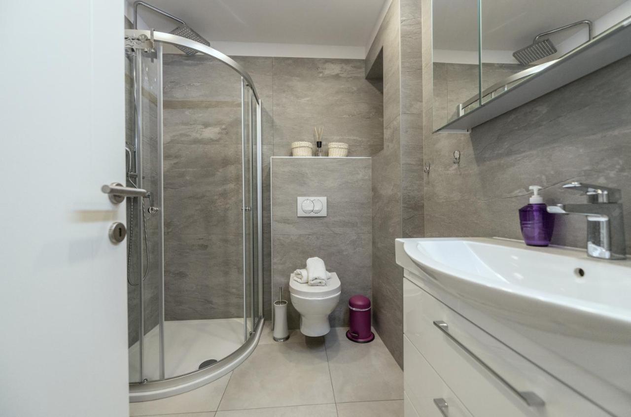 Luxury Apartment Purple Summer Sea View Makarska Eksteriør bilde