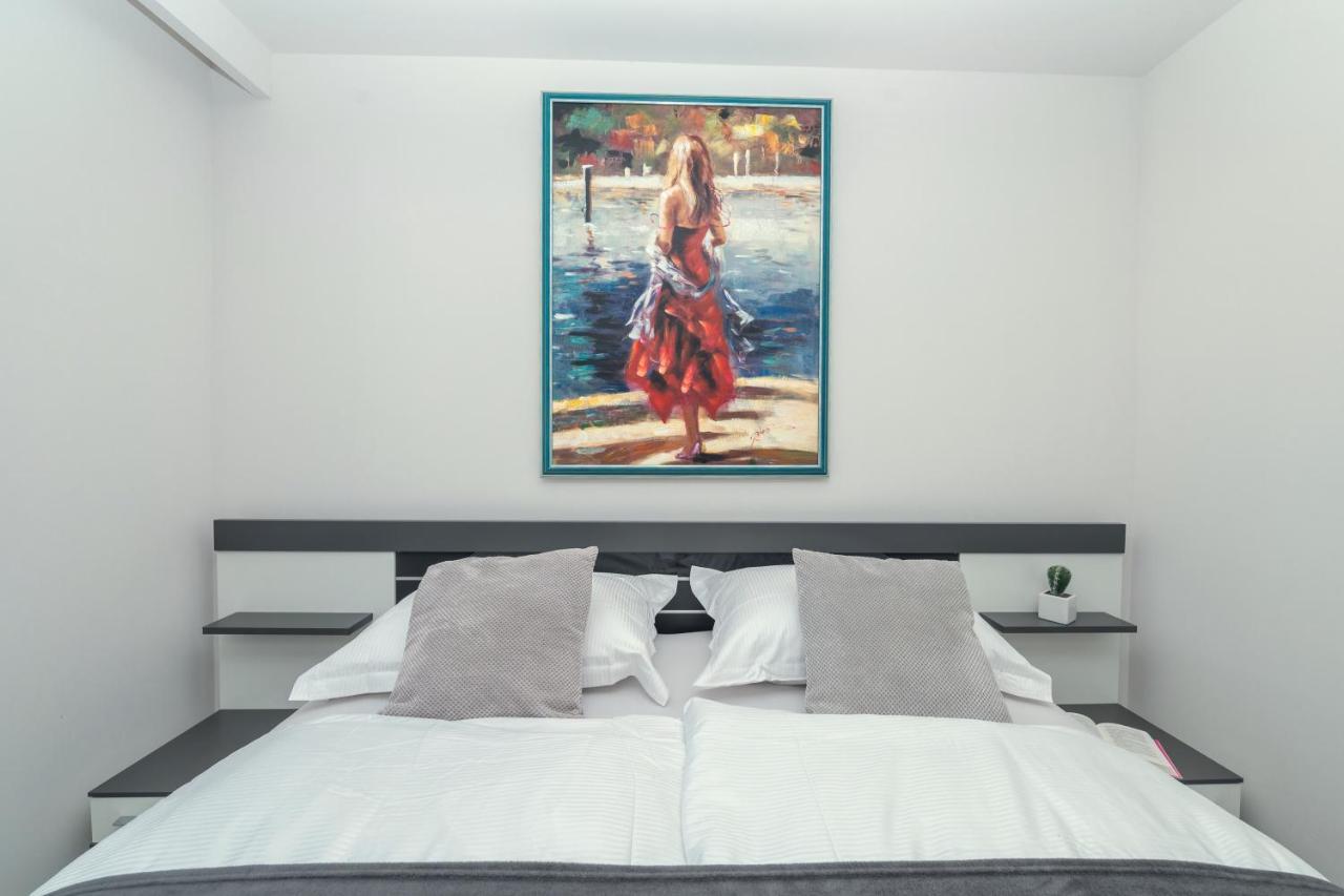 Luxury Apartment Purple Summer Sea View Makarska Eksteriør bilde