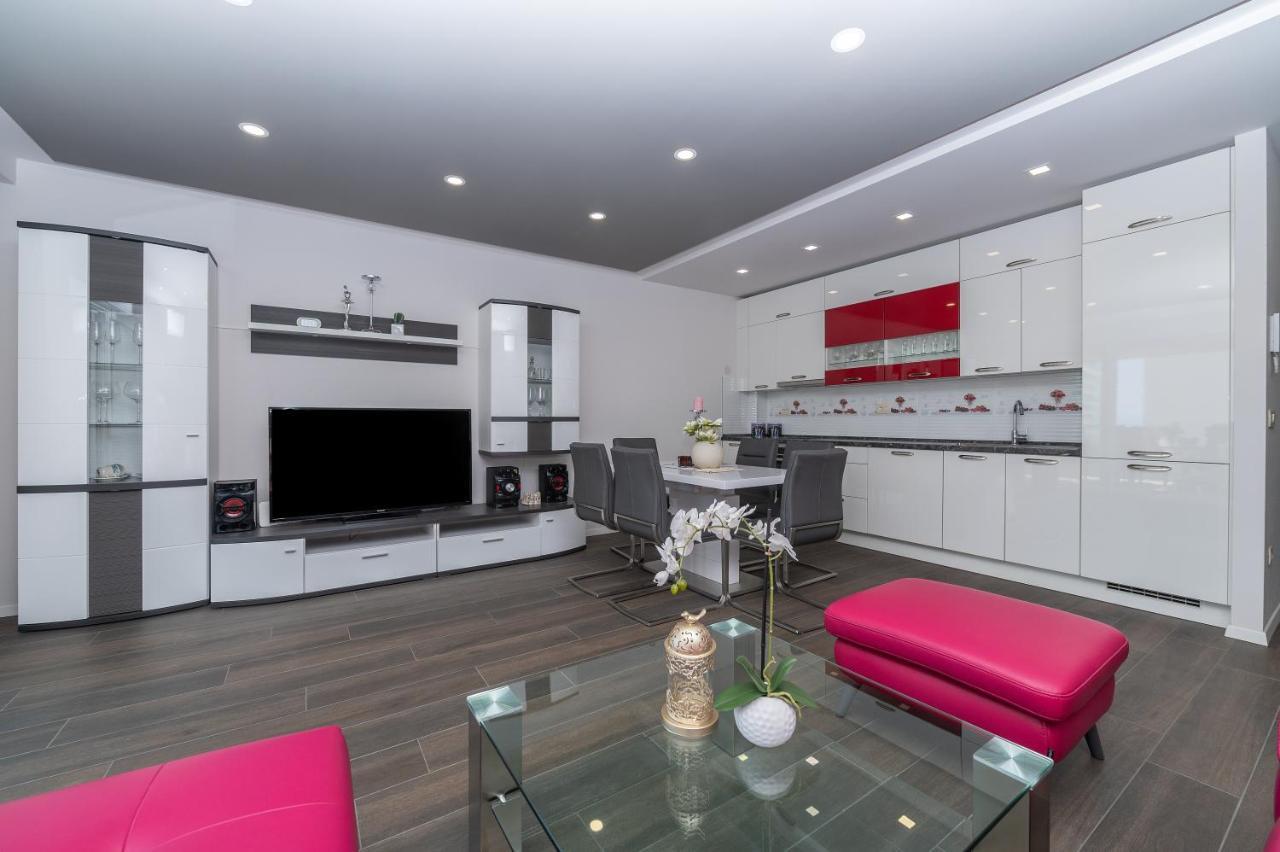 Luxury Apartment Purple Summer Sea View Makarska Eksteriør bilde