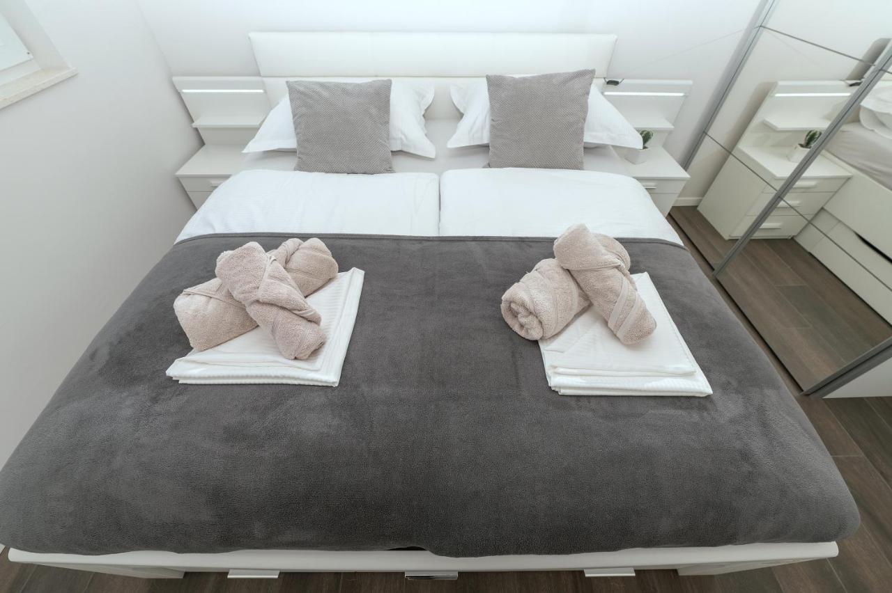 Luxury Apartment Purple Summer Sea View Makarska Eksteriør bilde